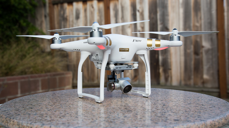 Illustration for article titled DJI Phantom 3 Review: Stunning Video + Easier Controls = Hell Yes